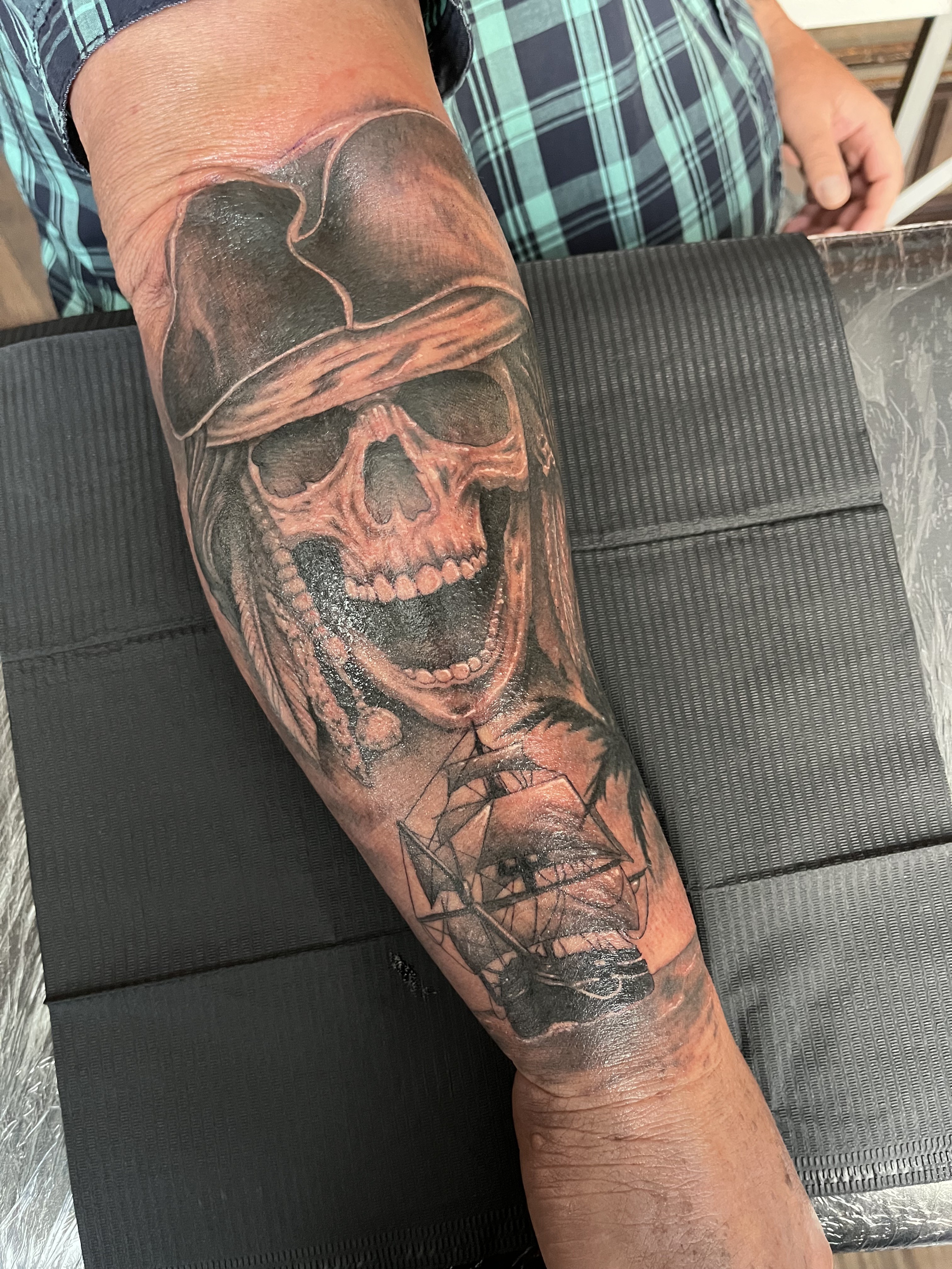  Fade to Black Tattoo Studio