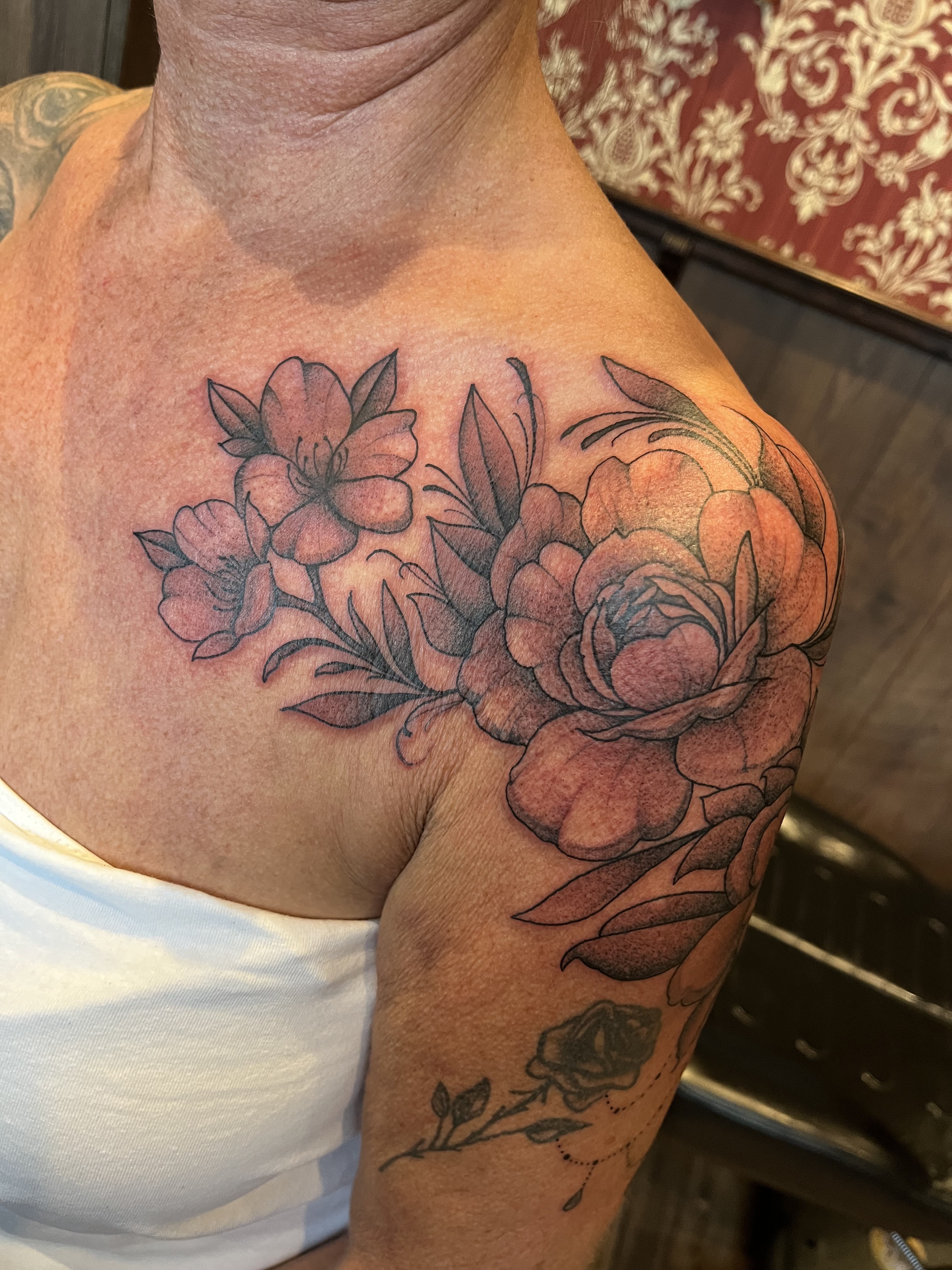  Fade to Black Tattoo Studio