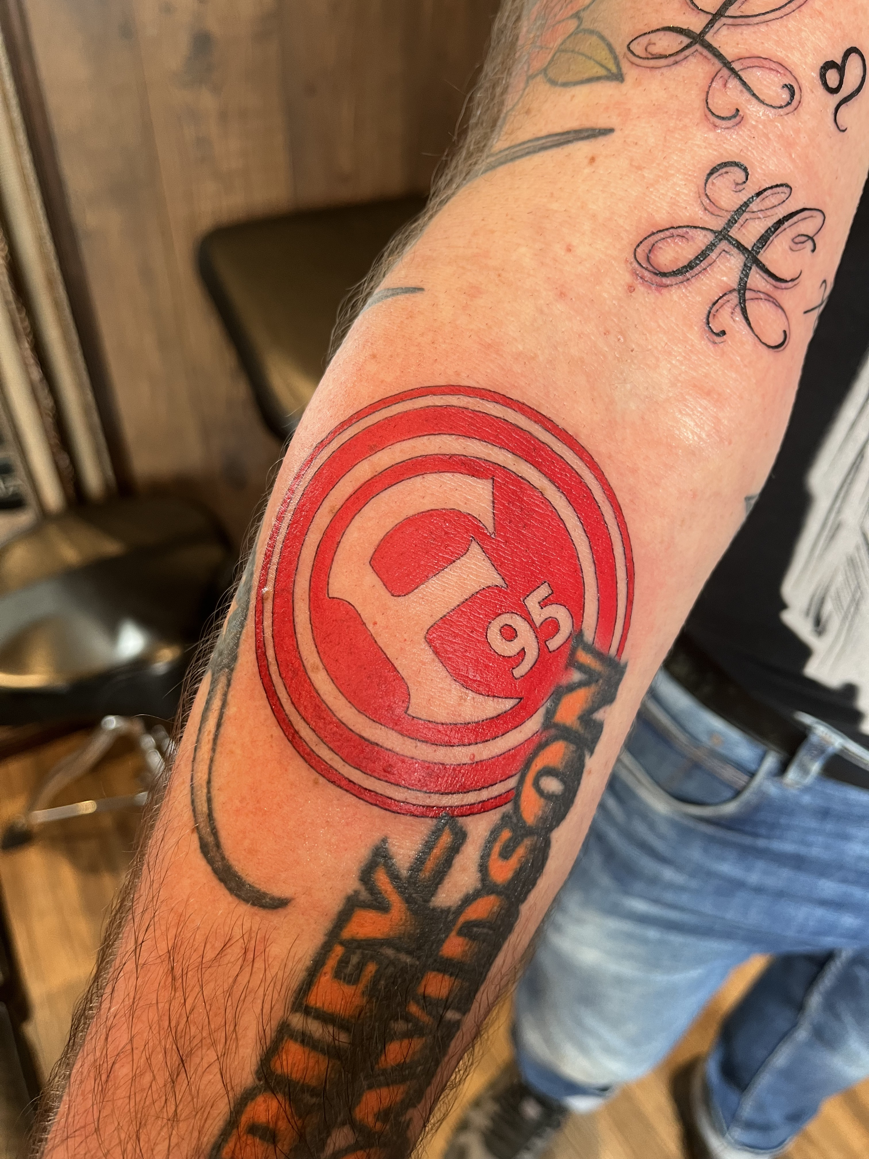  Fade to Black Tattoo Studio