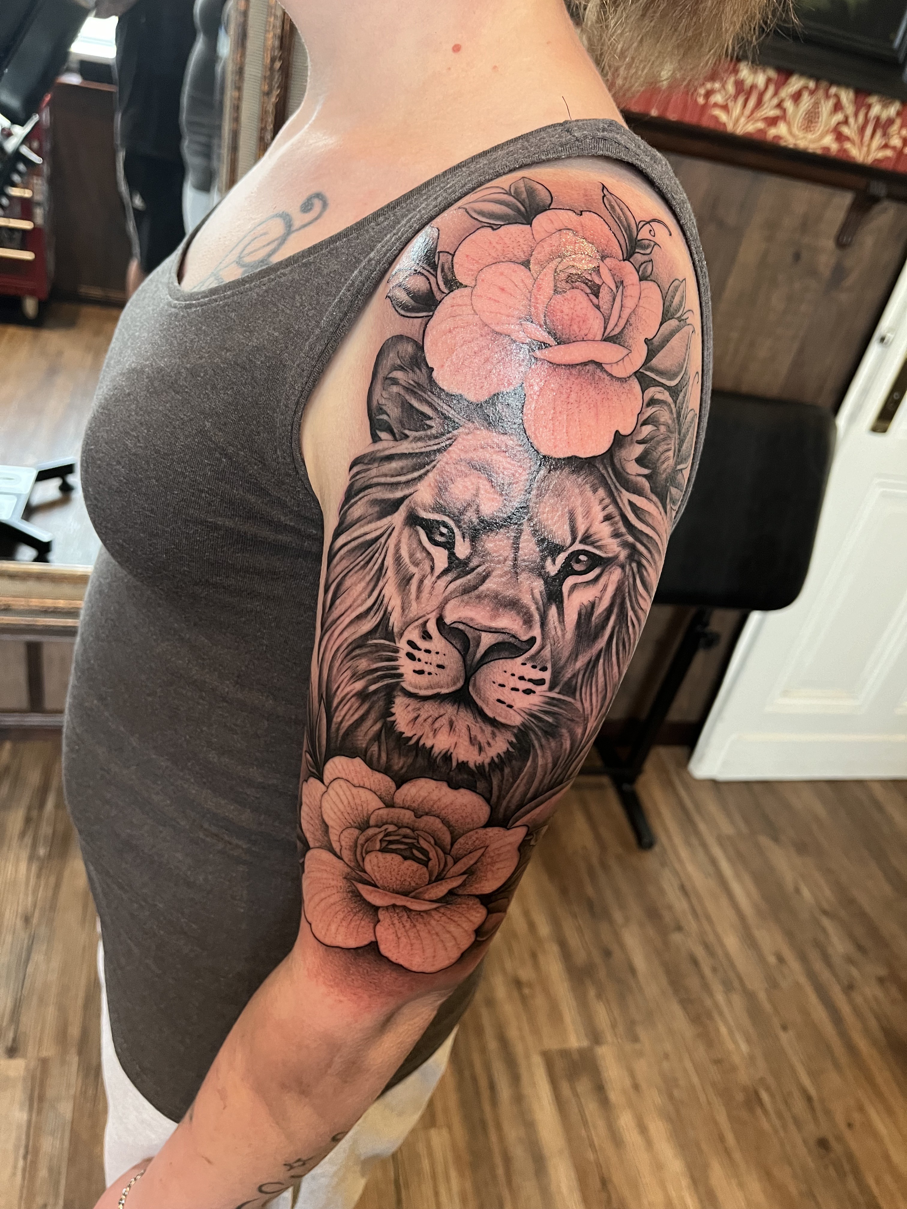  Fade to Black Tattoo Studio