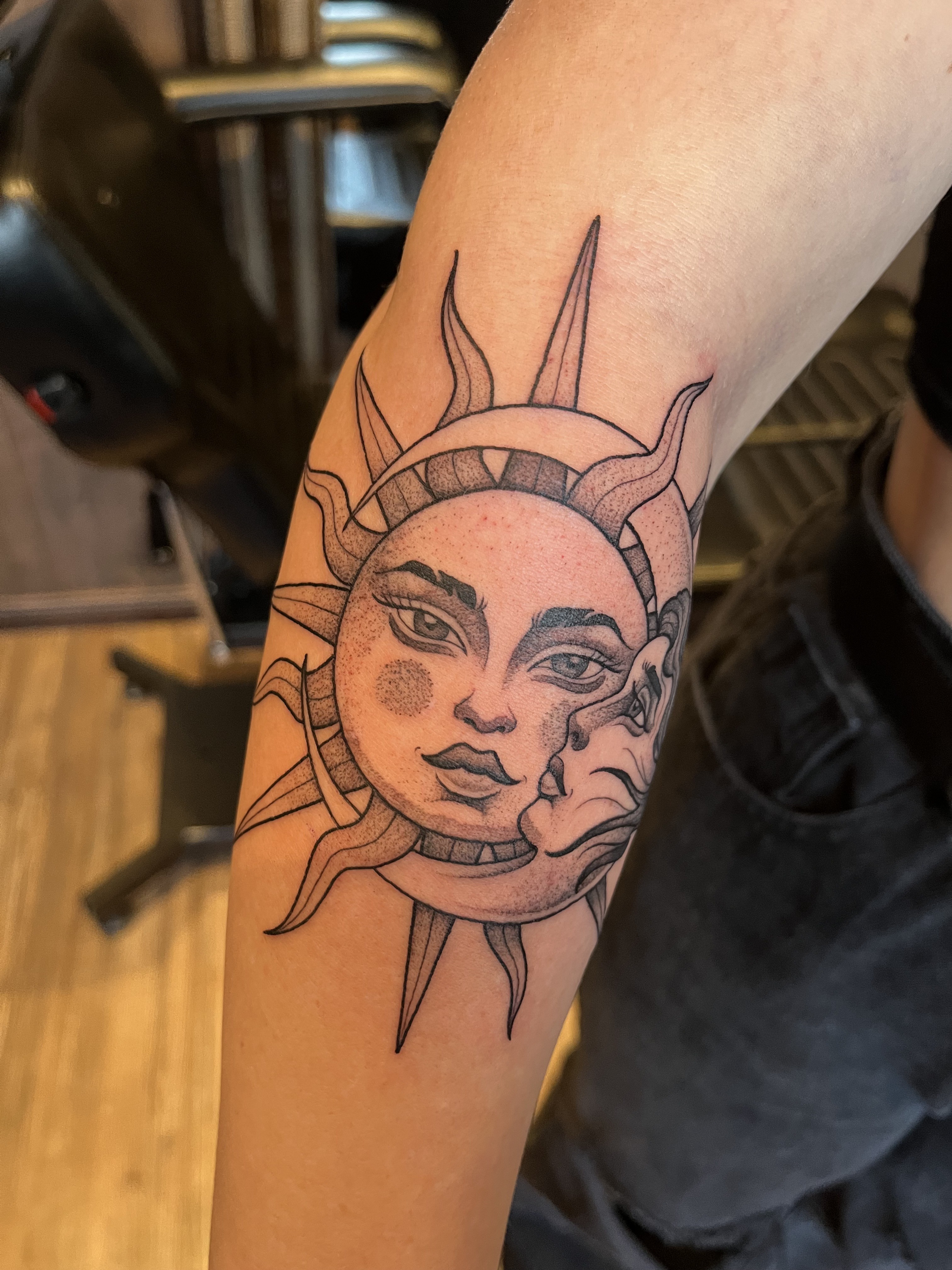  Fade to Black Tattoo Studio