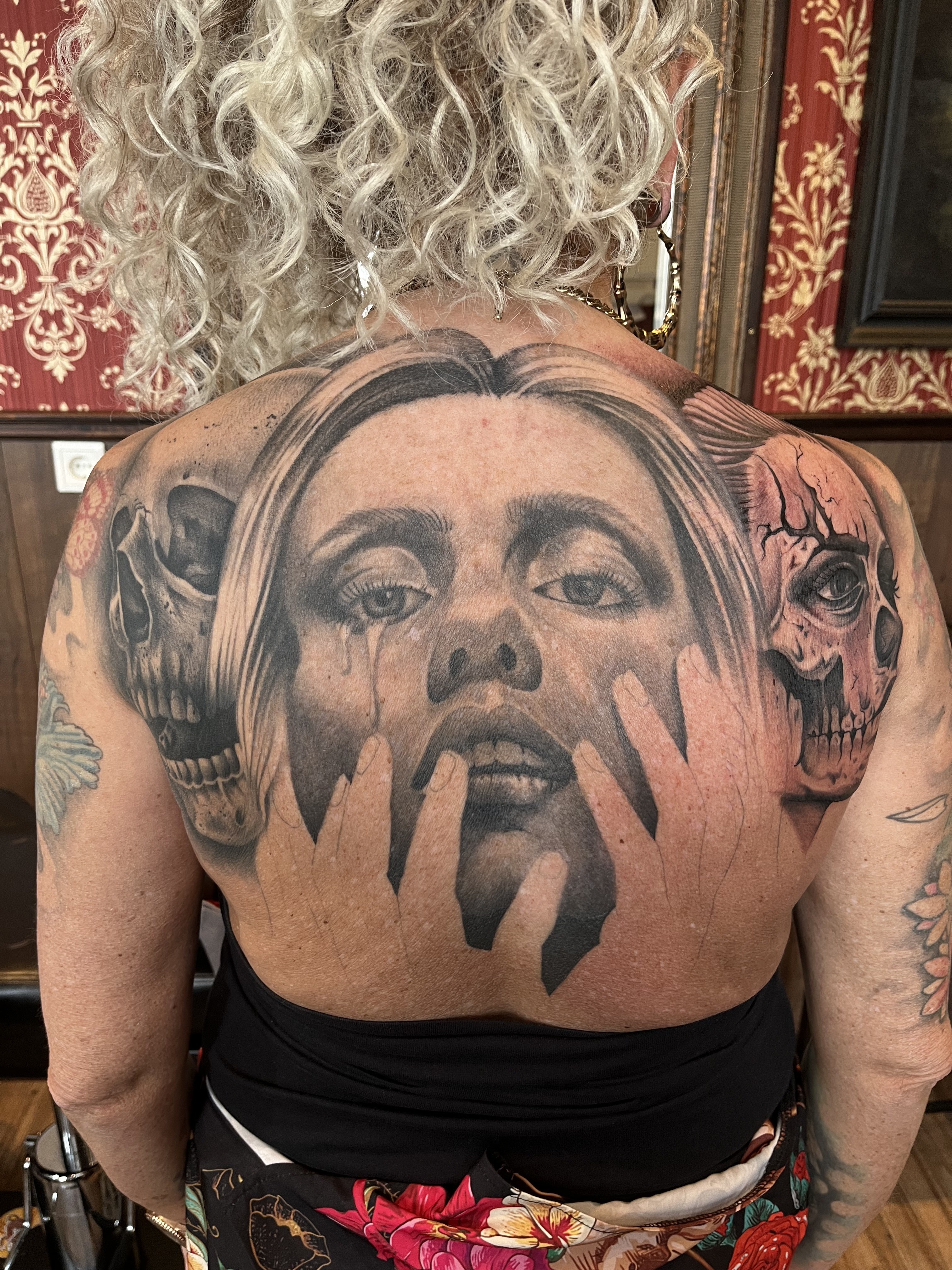  Fade to Black Tattoo Studio