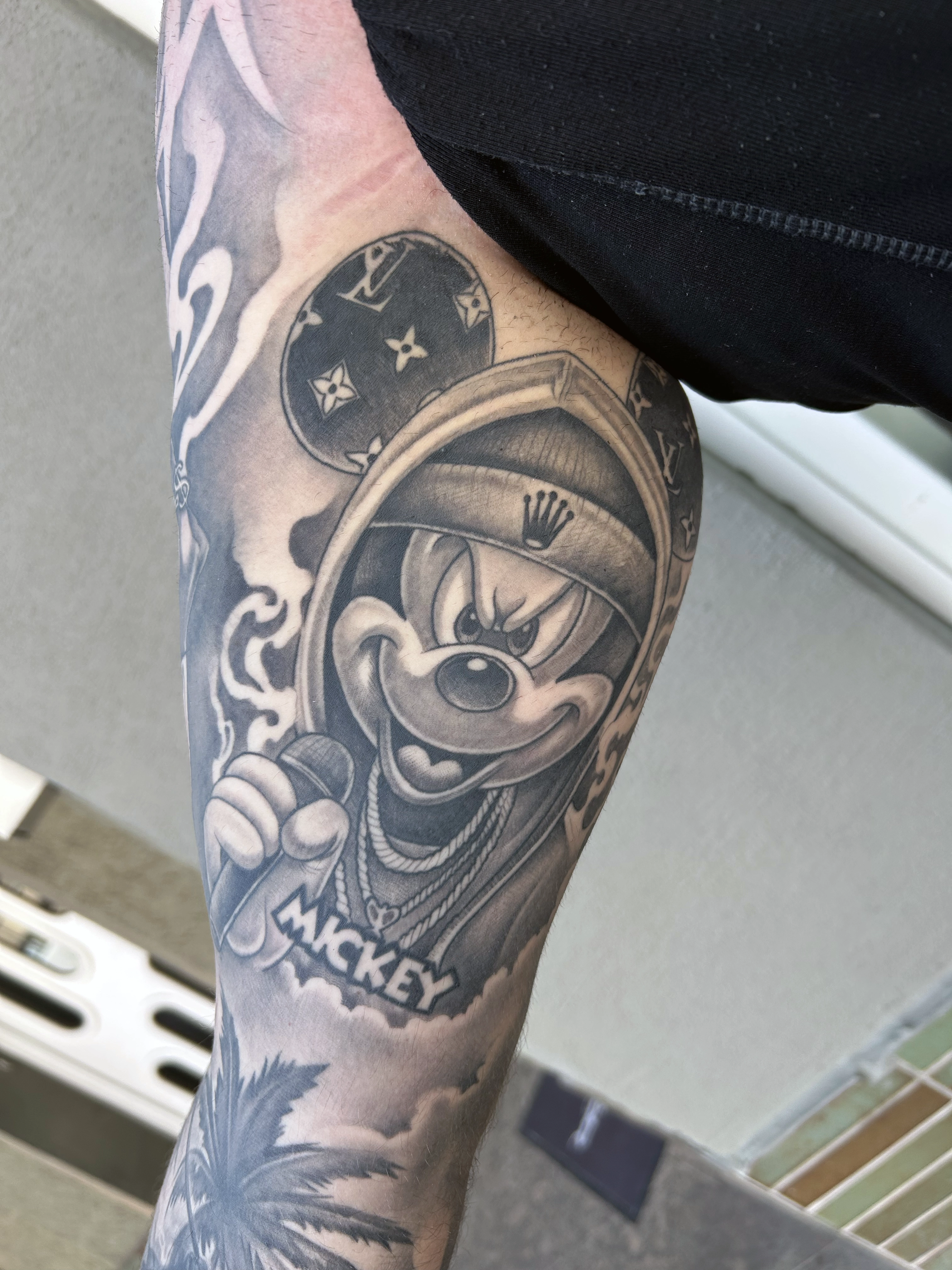  Fade to Black Tattoo Studio