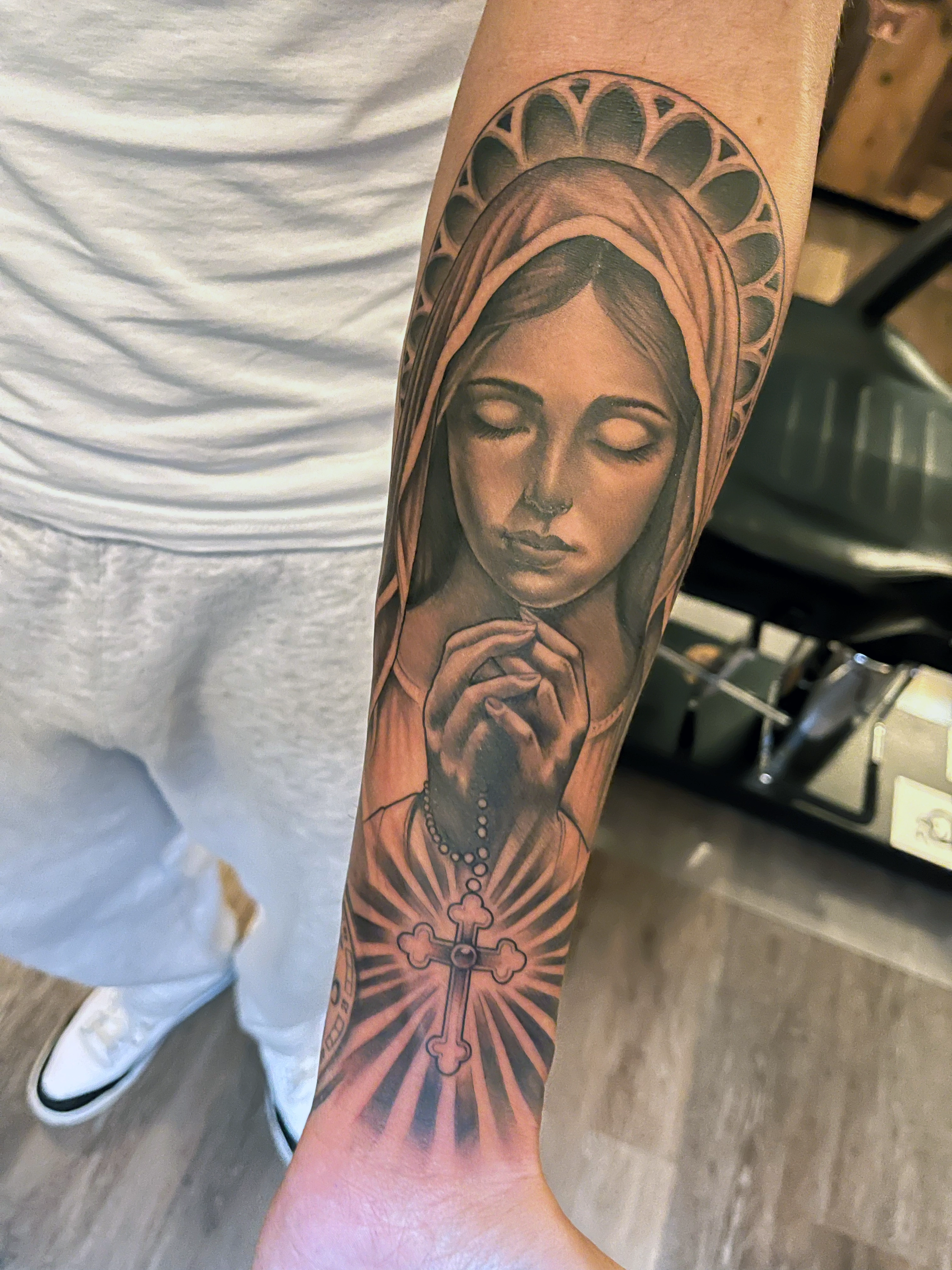  Fade to Black Tattoo Studio