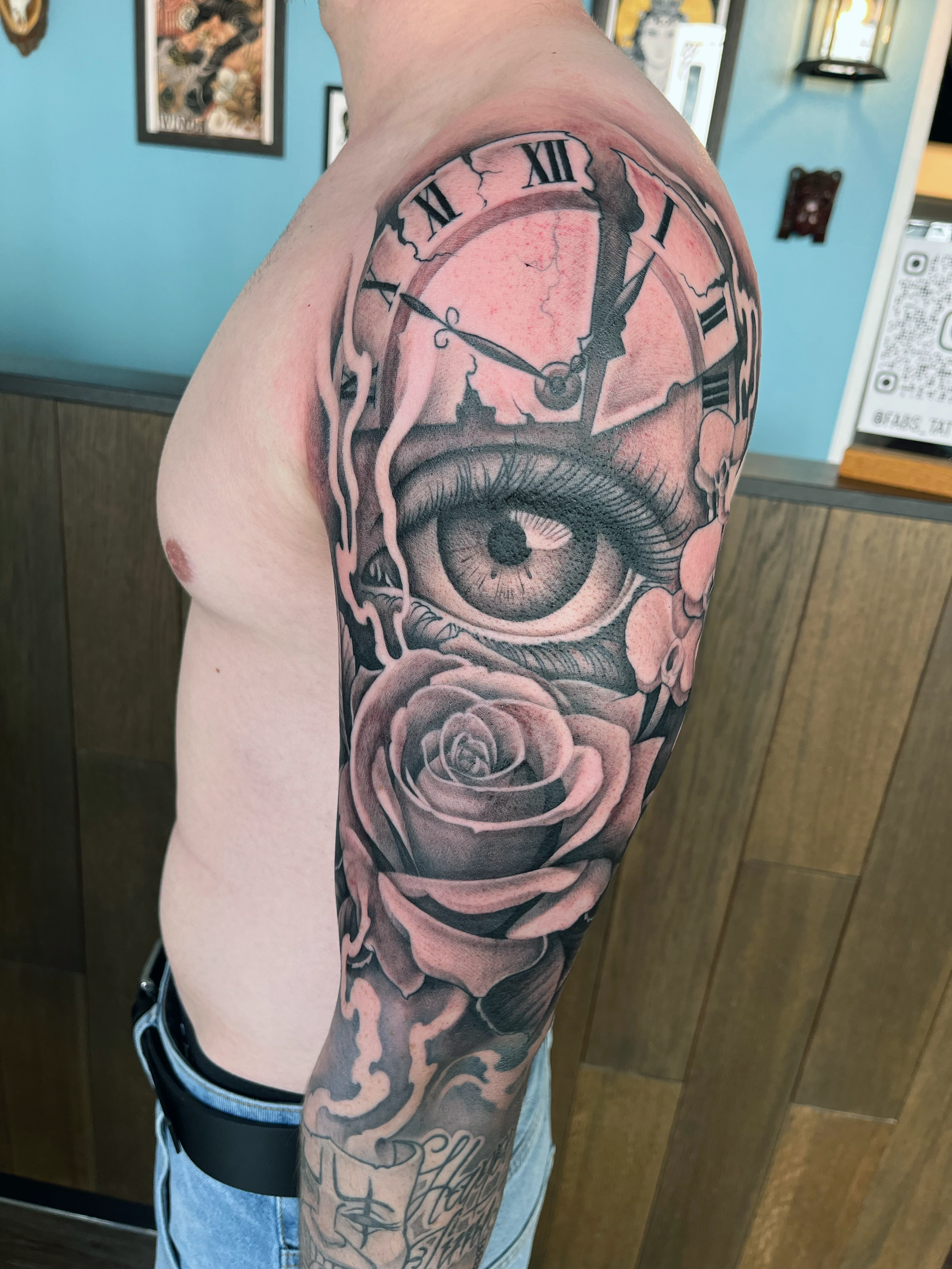  Fade to Black Tattoo Studio