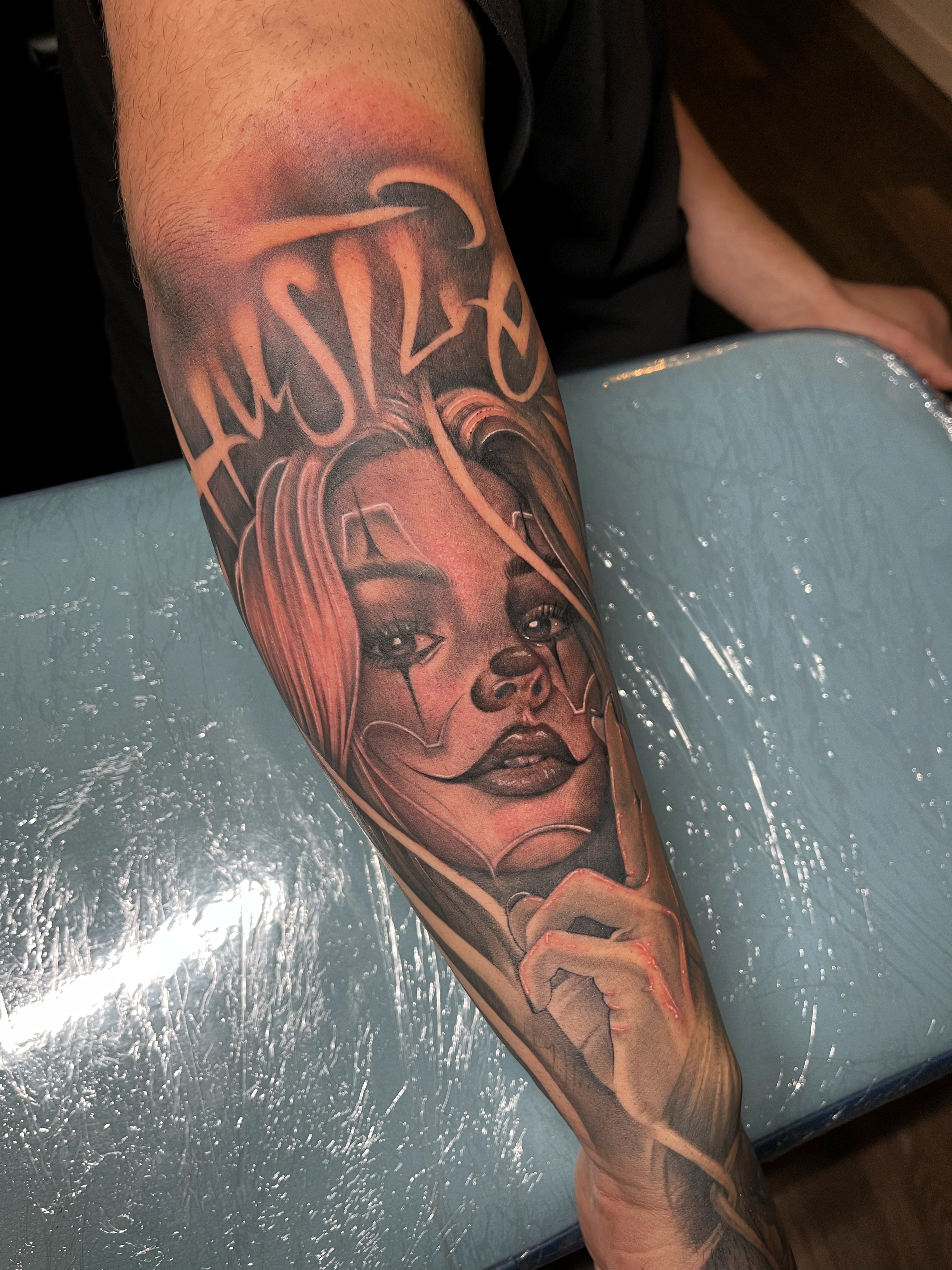  Fade to Black Tattoo Studio