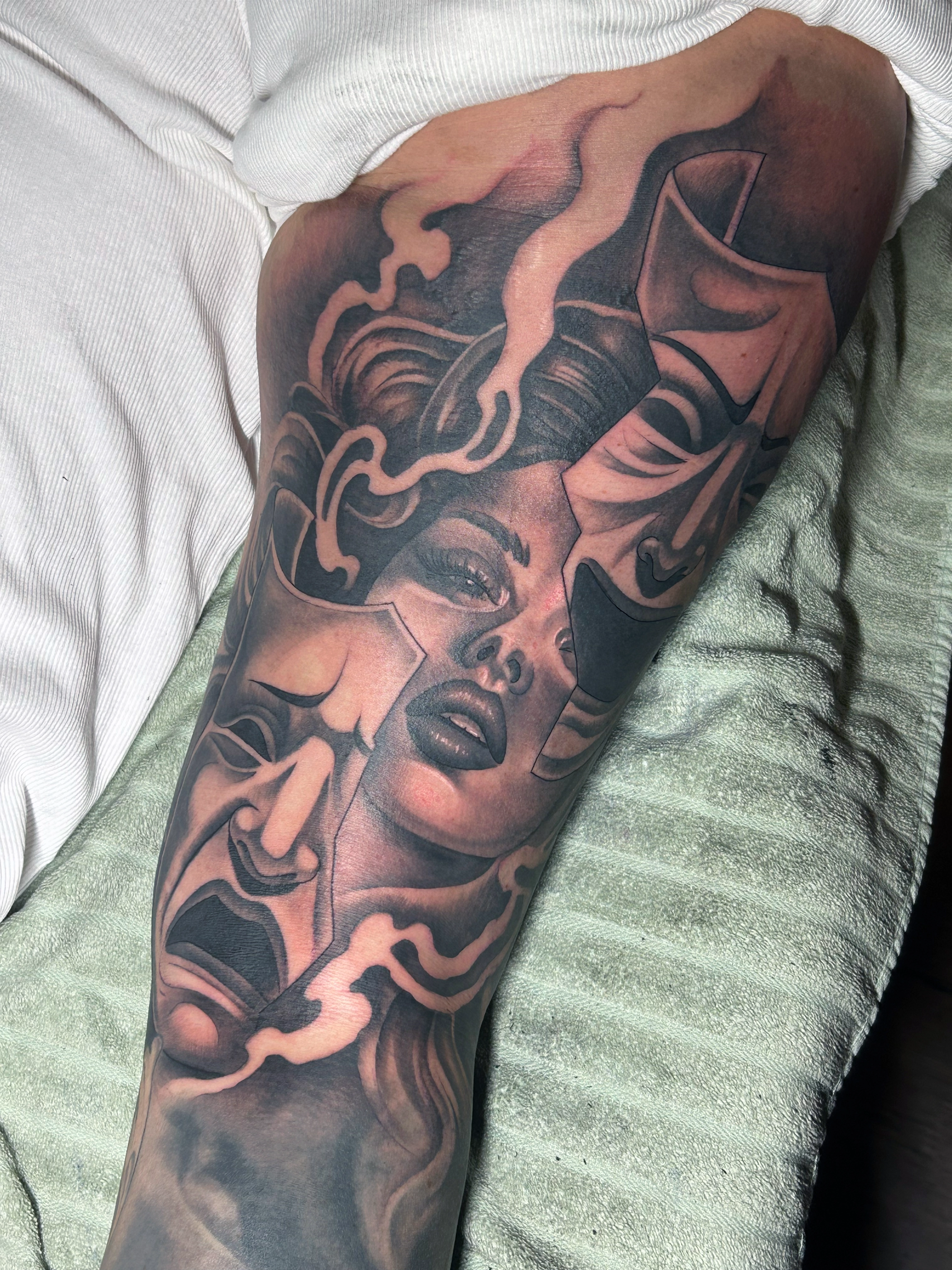  Fade to Black Tattoo Studio